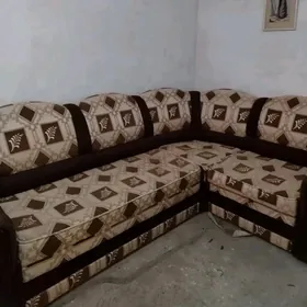 диван угловой