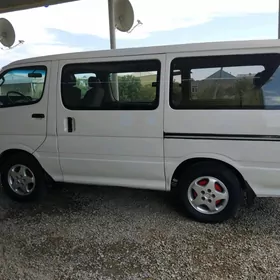 Toyota Hiace 1995