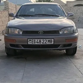 Toyota Camry 1992