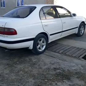 Toyota Corona 1995