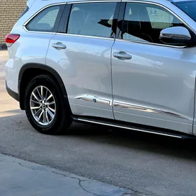 Toyota Highlander 2017