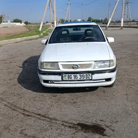 Opel Vectra 1992