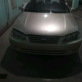 Toyota Camry 2000