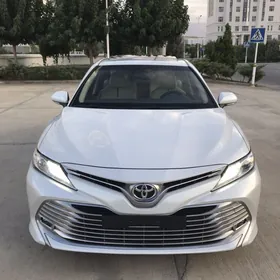 Toyota Camry 2020