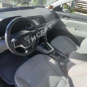 Hyundai Elantra 2017