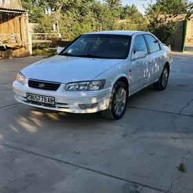 Toyota Camry 2000