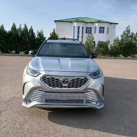 Toyota Highlander 2023