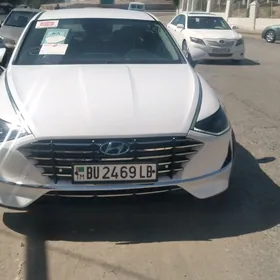 Hyundai Sonata 2021