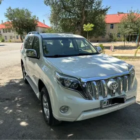 Toyota Land Cruiser Prado 2014