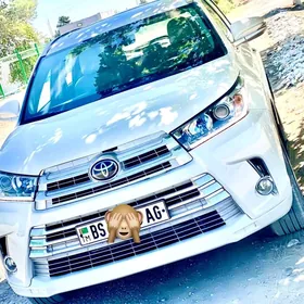 Toyota Highlander 2018
