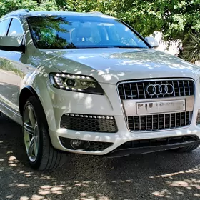 Audi Q7 2012