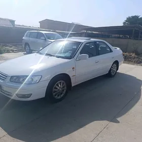 Toyota Camry 2000