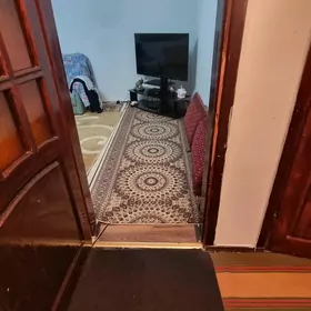 30Mikraýon 3komnat