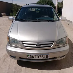 Toyota Sienna 2002