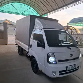 Kia Bongo 2015