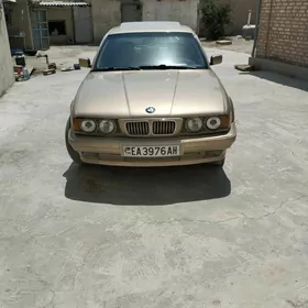 BMW 525 1988
