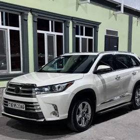 Toyota Highlander 2019