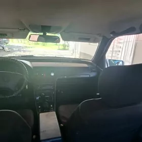 Mercedes-Benz C250 1995