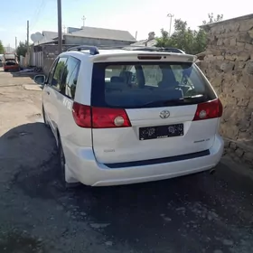 Toyota Sienna 2006