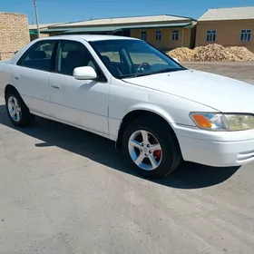 Toyota Camry 2000