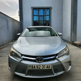 Toyota Camry 2015