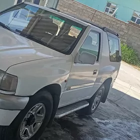 Opel Frontera 1996
