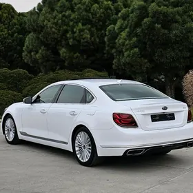Kia K900 2020