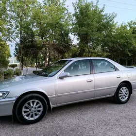 Toyota Camry 2001