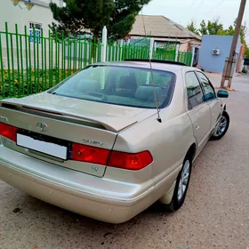 Toyota Camry 1999