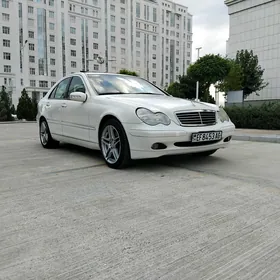 Mercedes-Benz E320 2001