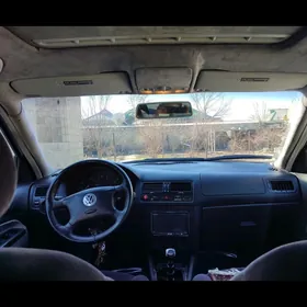 Volkswagen Jetta 2003