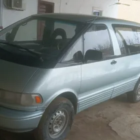 Toyota Previa 1993