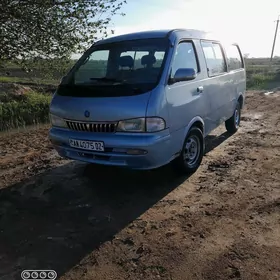 Kia Pride 2002