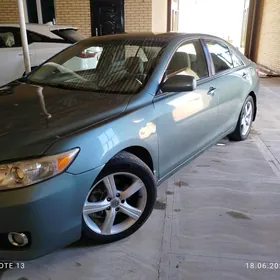 Toyota Camry 2011