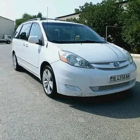 Toyota Sienna 2008