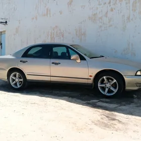 Mitsubishi Diamante 2002
