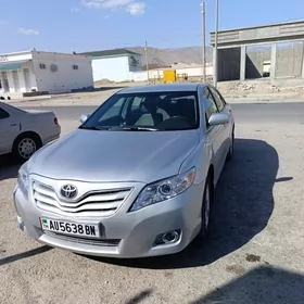 Toyota Camry 2010
