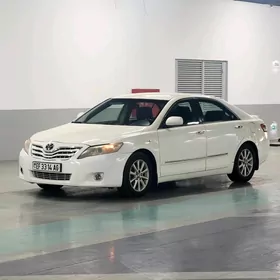 Toyota Camry 2011