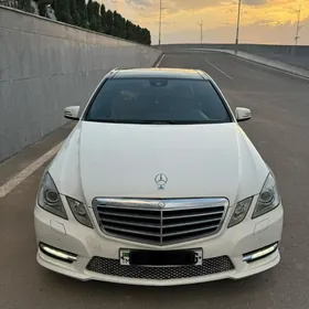Mercedes-Benz E300 2010