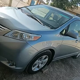 Toyota Sienna 2011