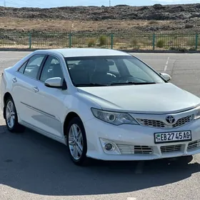 Toyota Camry 2013