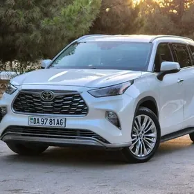 Toyota Highlander 2020