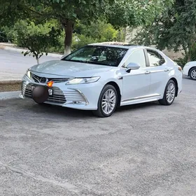 Toyota Camry 2018