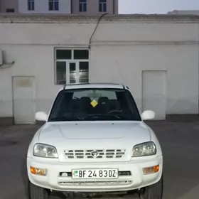 Toyota RAV4 2000