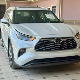 Toyota Highlander 2022