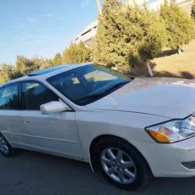 Toyota Avalon 2000