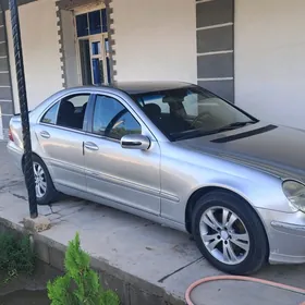 Mercedes-Benz C-Class 2001