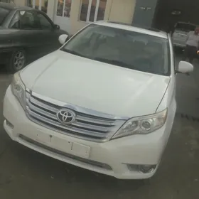 Toyota Avalon 2011