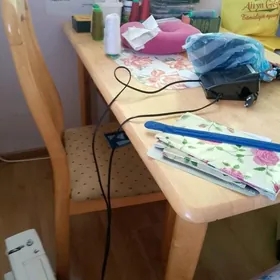 Стол и три стула дешево