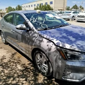 Hyundai Elantra 2020